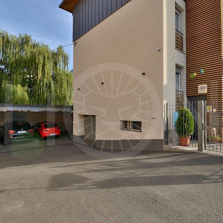 Le Lion Apartments - Bike & Ski Aosta Exterior foto